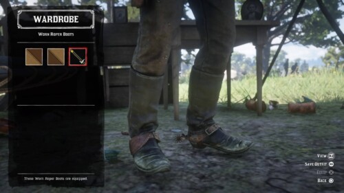 Inventory screenshot of Red Dead Redemption 2 video game interface.